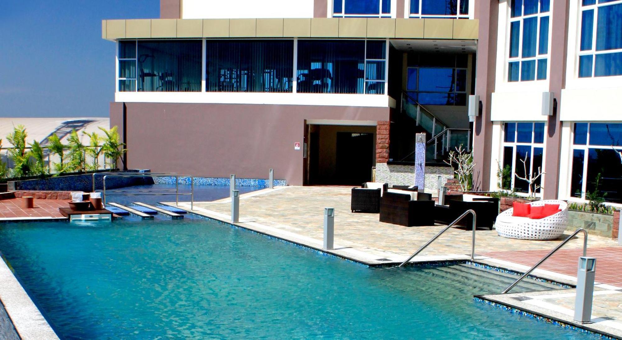 מירי Meritz Hotel מראה חיצוני תמונה