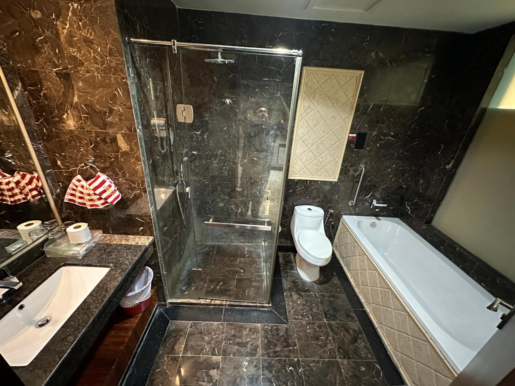 מירי Meritz Hotel מראה חיצוני תמונה