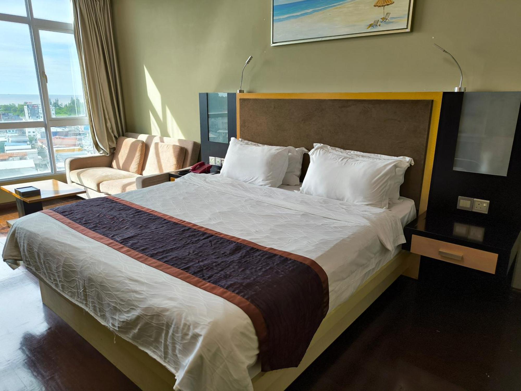 מירי Meritz Hotel מראה חיצוני תמונה