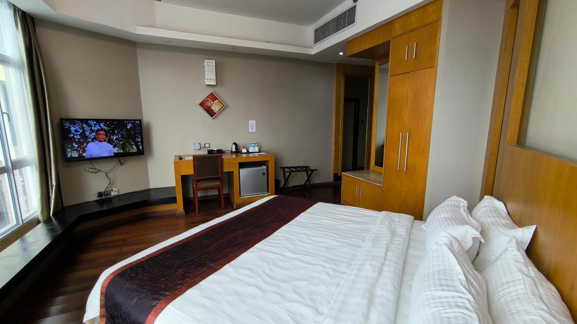 מירי Meritz Hotel מראה חיצוני תמונה