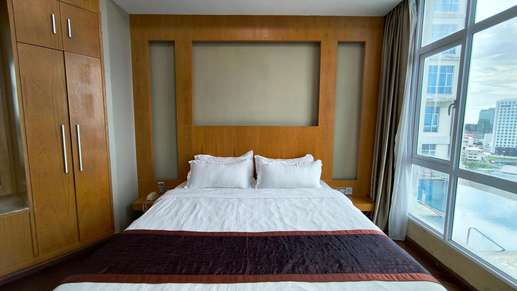 מירי Meritz Hotel מראה חיצוני תמונה